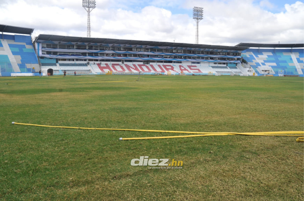 ¡Ya tiene nuevas butacas, pero la cancha está peor! Así luce actualmente el estadio Nacional y los cambios que vienen a mitad de año