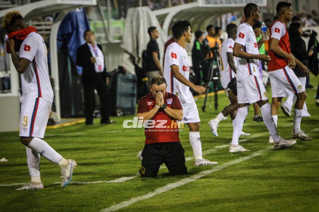 No se vio en TV: Las desgarradoras imágenes del portero panameño de Marathón y el festejo de Troglio con Rafa Villeda
