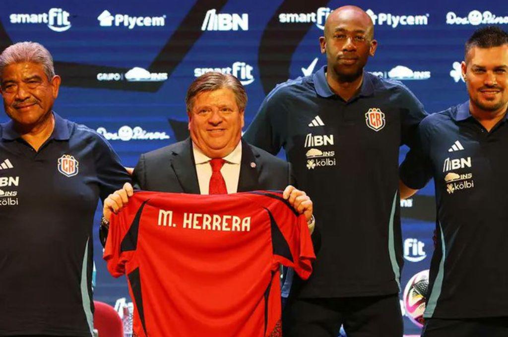 Piojo Herrera tras ser presentado como DT de Costa Rica: “No venimos a clasificar al mundial y decir que con eso cumplimos...”