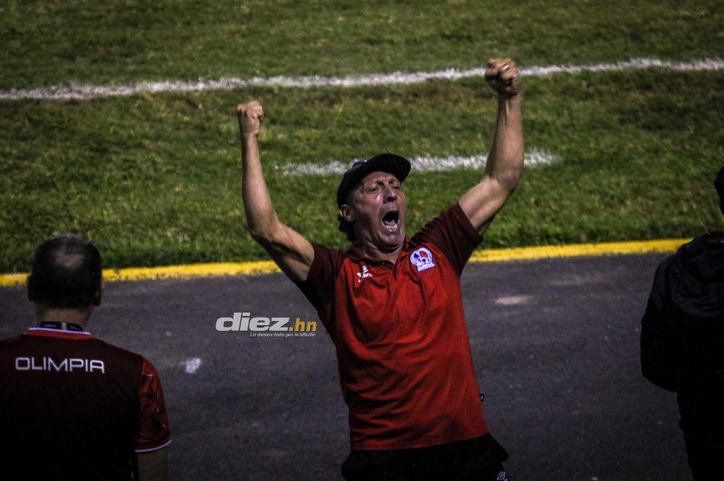La incredulidad del “Mango”, inexorable ley del ex y el éxtasis de Troglio tras clasificar a su primera final de Concacaf con Olimpia (FOTOS)