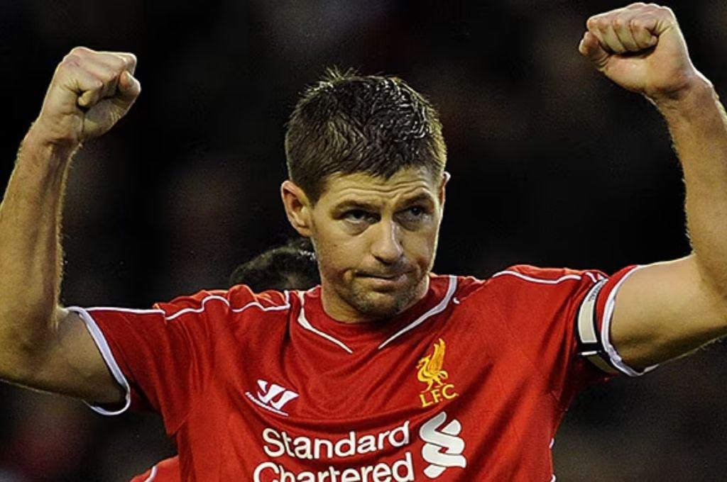 Gerrard sin pelos en la lengua elige al mejor jugador de la historia entre Cristiano y Messi: él siempre te hará ganar títulos