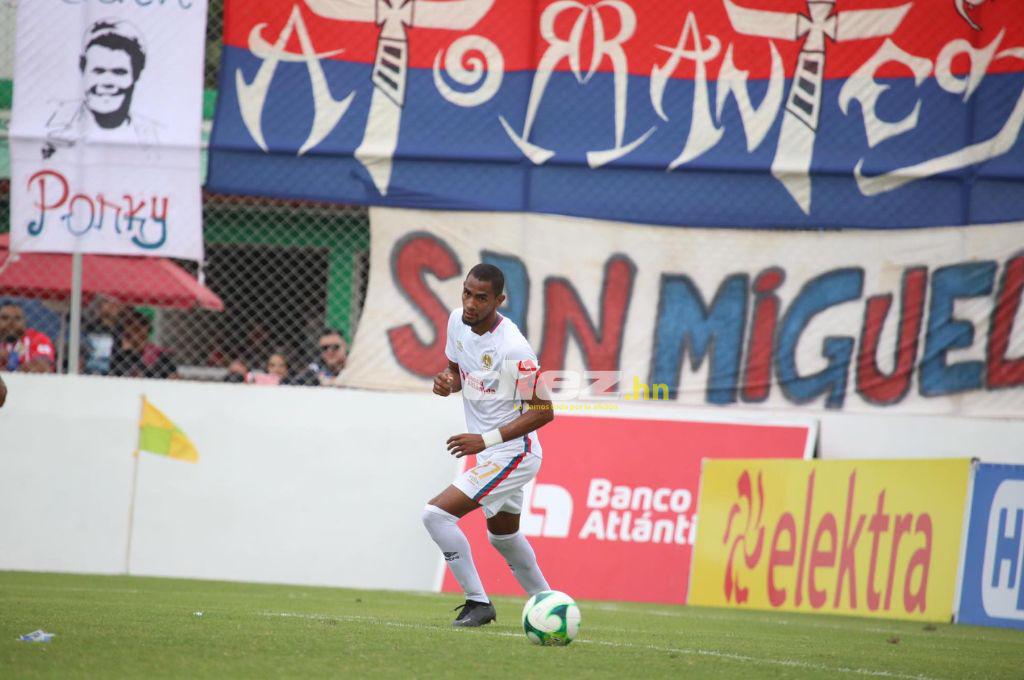 Con varios jóvenes sub-20 y un delantero punta: Así es el potente 11 ideal de la jornada 13 en la Liga Nacional de Honduras