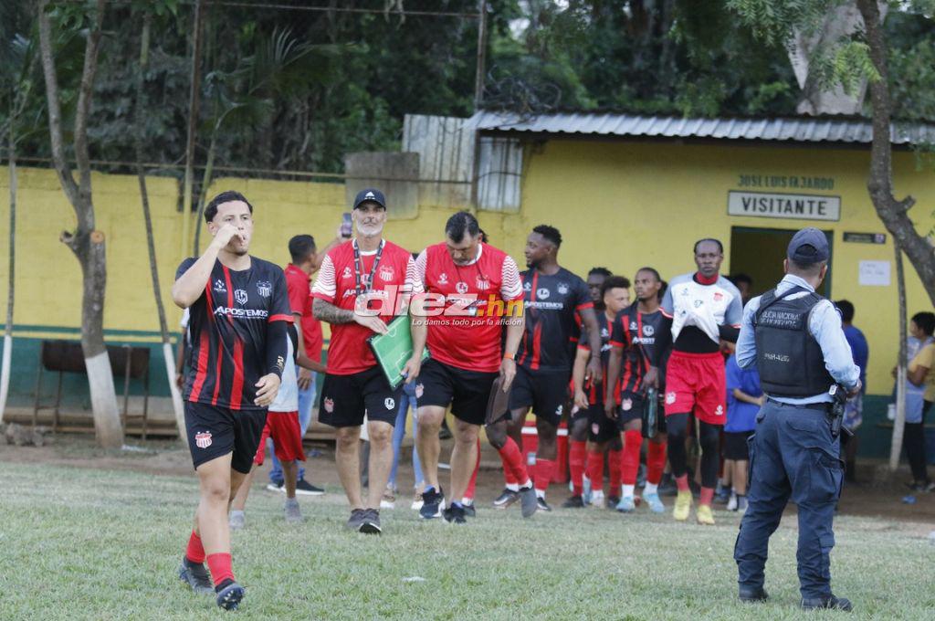 ¿Qué pasará con el Vida? Jugadores y cuerpo técnico fueron sorprendidos, amistoso y la visita especial que tuvieron