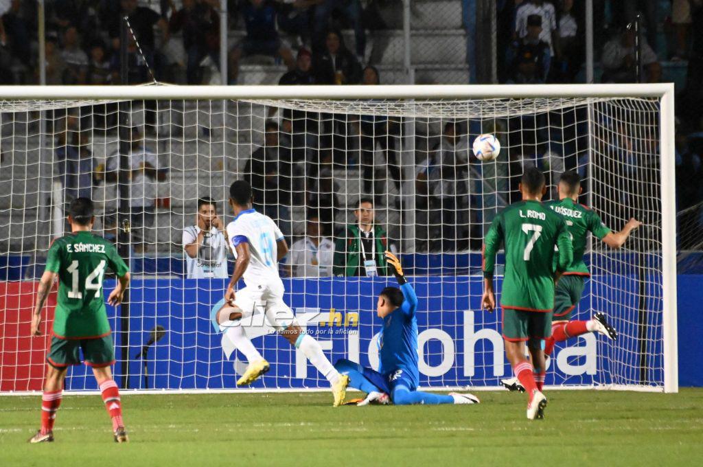 ¡Honduras se tumba a México! La euforia del Choco Lozano, el festejo especial de Róchez y el canto de la afición catracha a los aztecas