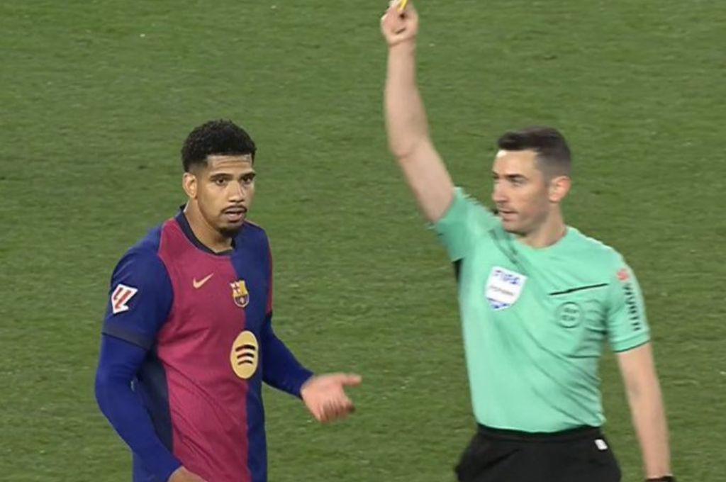 El error arbitral que salvó al Barcelona, la burla a leyenda del Real Madrid y el que amarra el Balón de Oro 2024-25