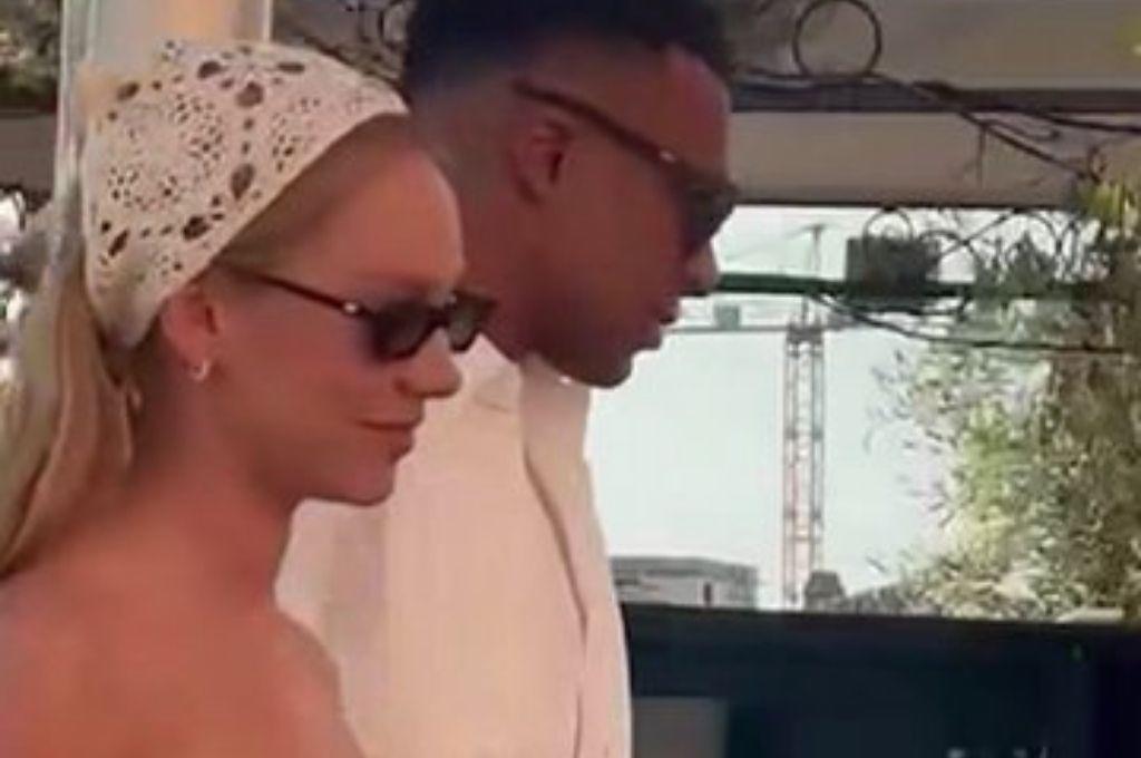 Real Madrid se hartó de Mbappé: está lesionado y se fue de vacaciones con Ester Expósito; Esto es vergonzoso