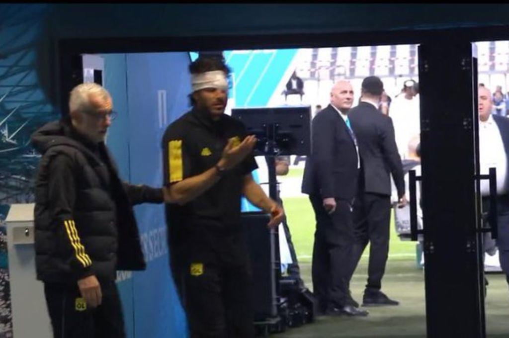 Le destrozaron la cara al entrenador del Lyon: hinchas de Marsella apedrearon el bus y esta ha sido la decisión de la Ligue 1