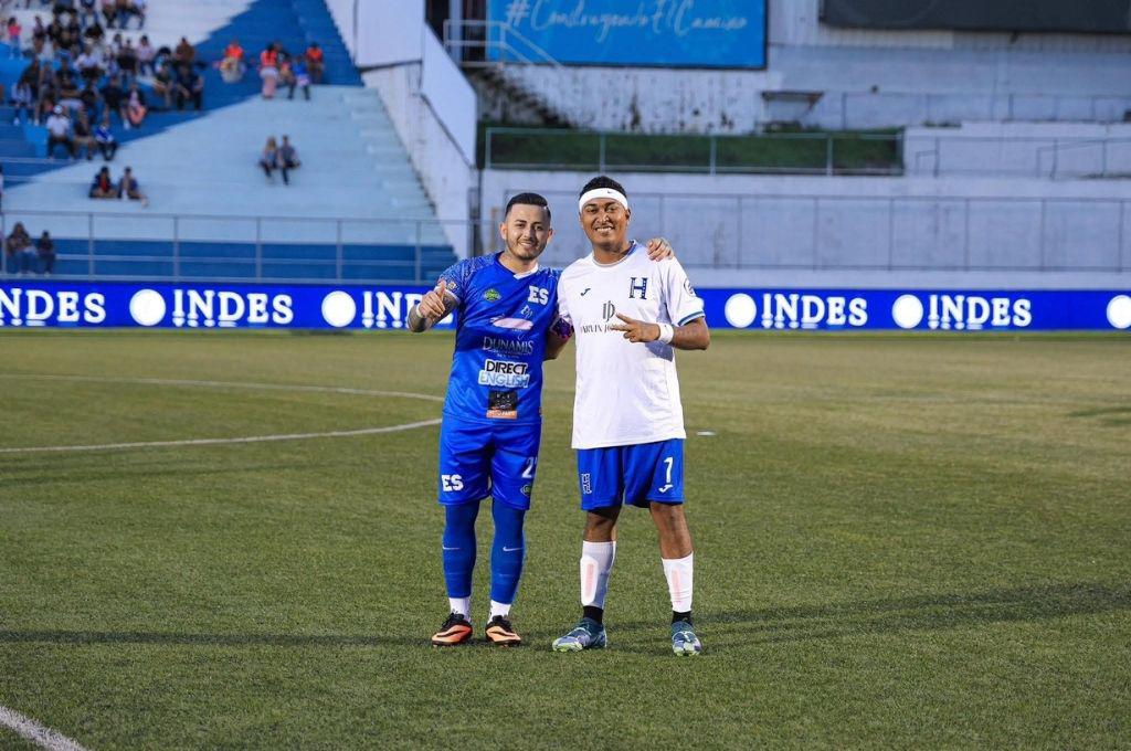 Supremo confirma que termina relación y revela la cantidad de dinero que ganó en redes por el Honduras-El Salvador: Lo arruinó...