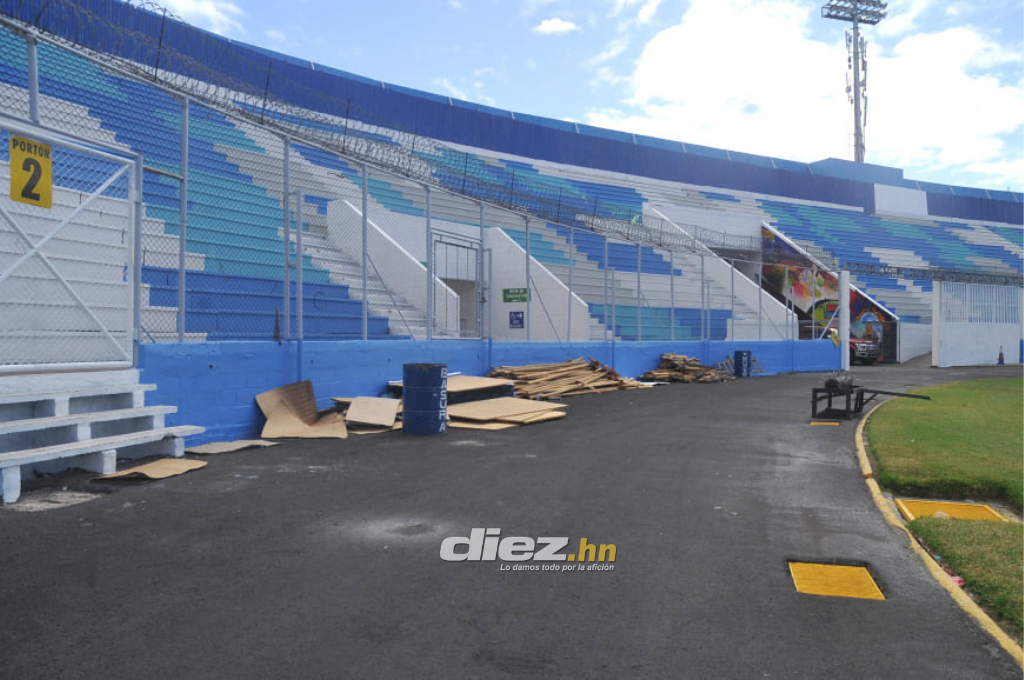 ¡Ya tiene nuevas butacas, pero la cancha está peor! Así luce actualmente el estadio Nacional y los cambios que vienen a mitad de año