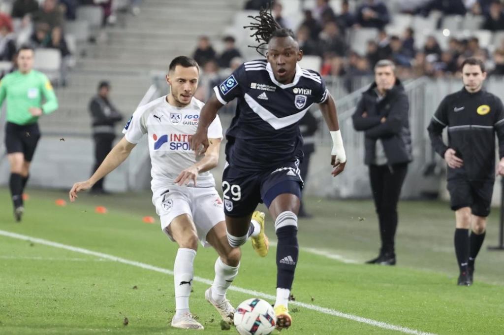 ¿Lo venderán? La petición del Girondins a Alberth Elis y el precio de salida que tiene el hondureño