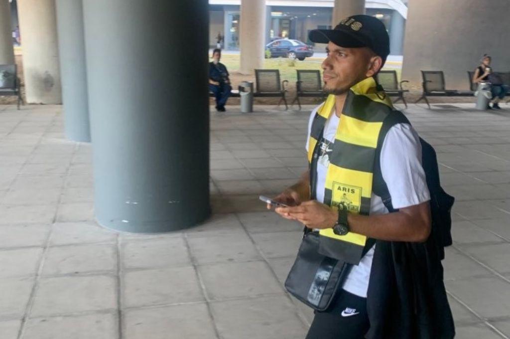 ¡En el Mar Egeo! Las primeras 24 horas de Edwin Rodríguez en el Aris de Grecia, la ciudad de sueños hechos realidad