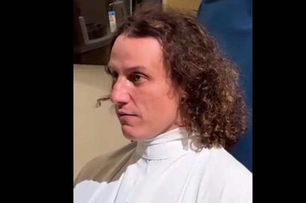 ¡Irreconocible! El rotundo cambio de look de David Luiz tras cortarse la melena: Parezco más joven