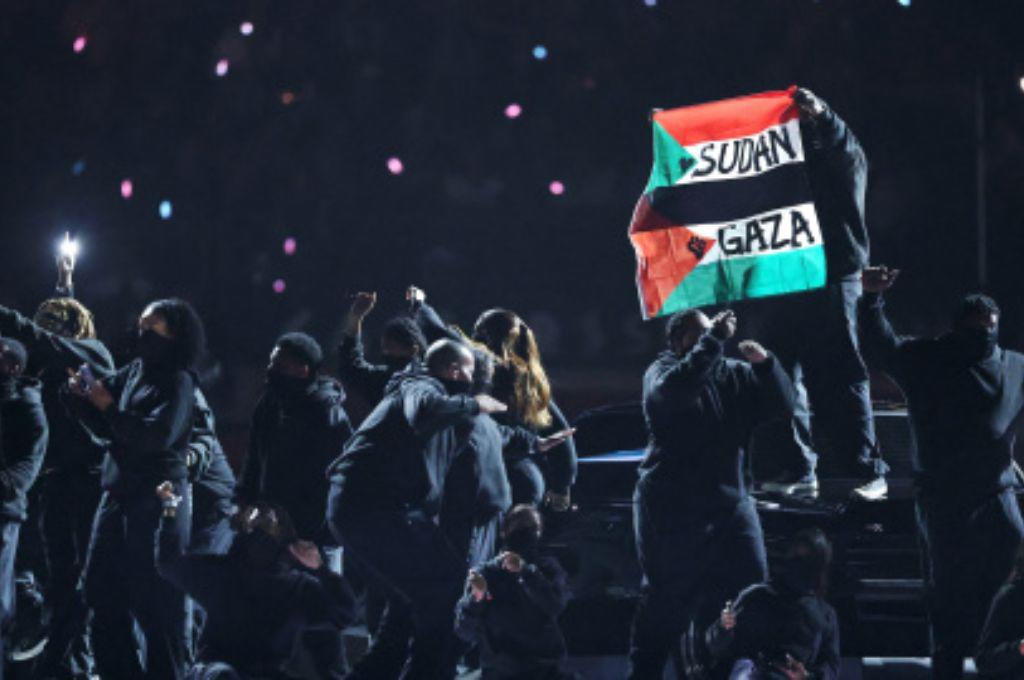 Trump se burló de Taylor Swift, el artista que fue detenido en el show de medio tiempo y lo que hizo Messi en el Super Bowl 2025