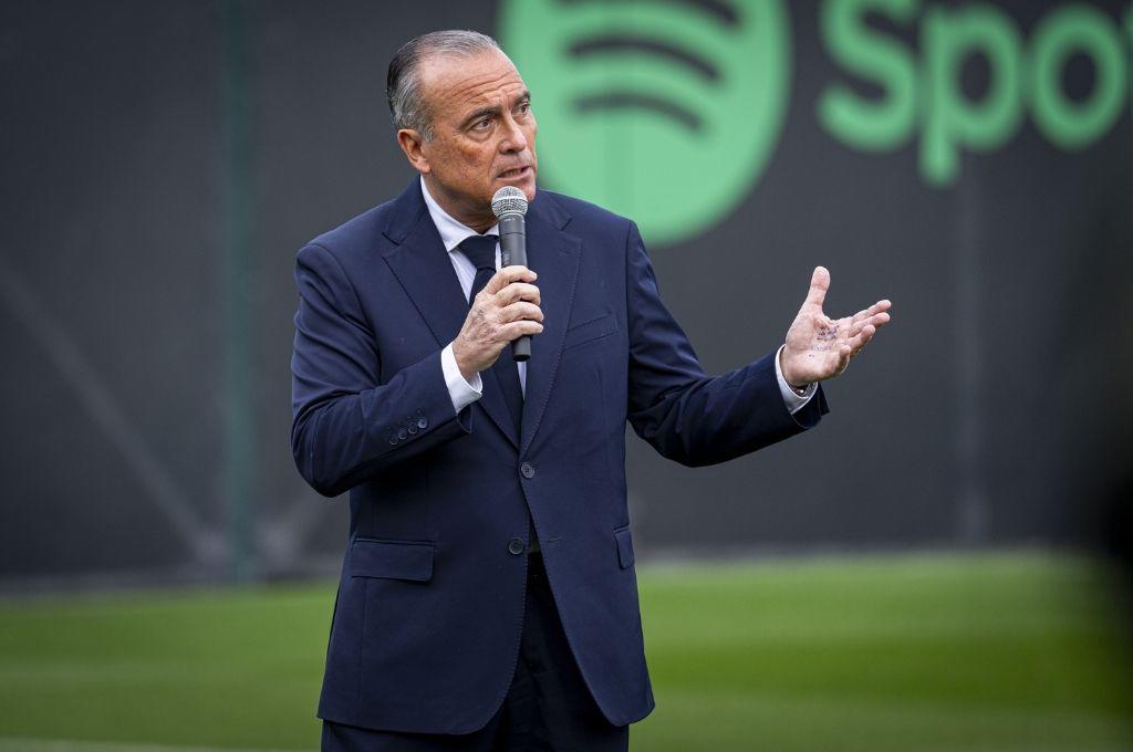 Cristiano Ronaldo lo quiso en su club: Laporta deja de ser presidente del Barcelona y se confirma su reemplazo