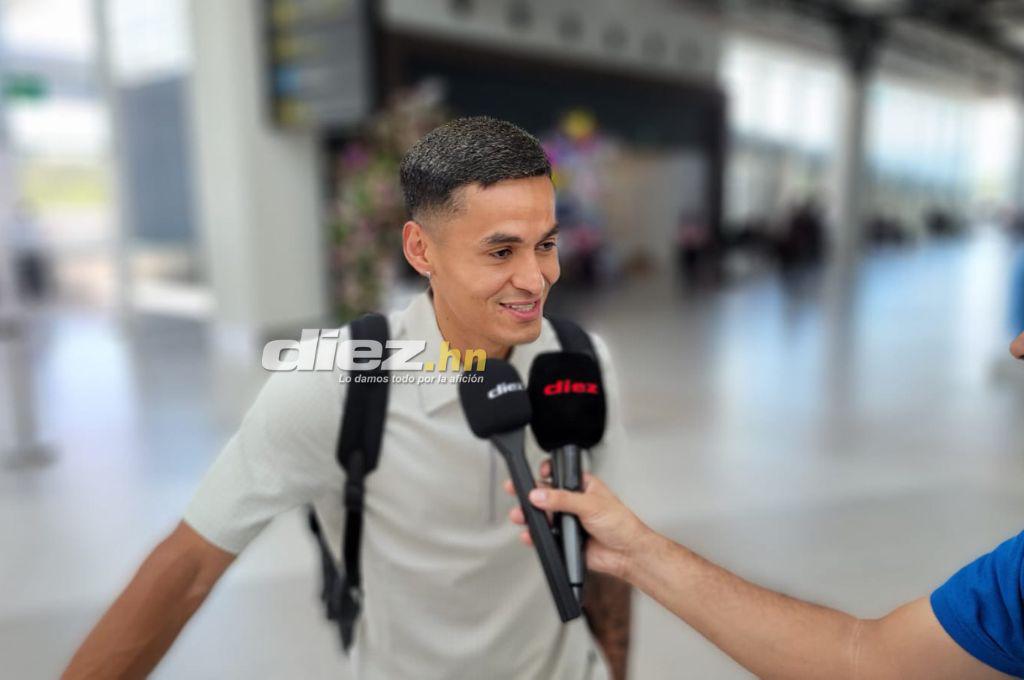 Muy contentos y solicitados en el aeropuerto: Así fue la salida de los legionarios que retornaron a sus clubes