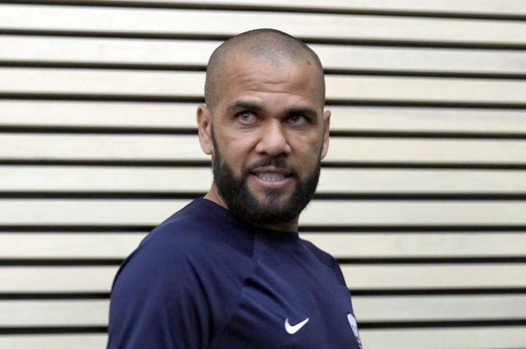Dani Alves intentaría suicidarse en la cárcel: esto es lo que está pasando con el brasileño antes del veredicto final