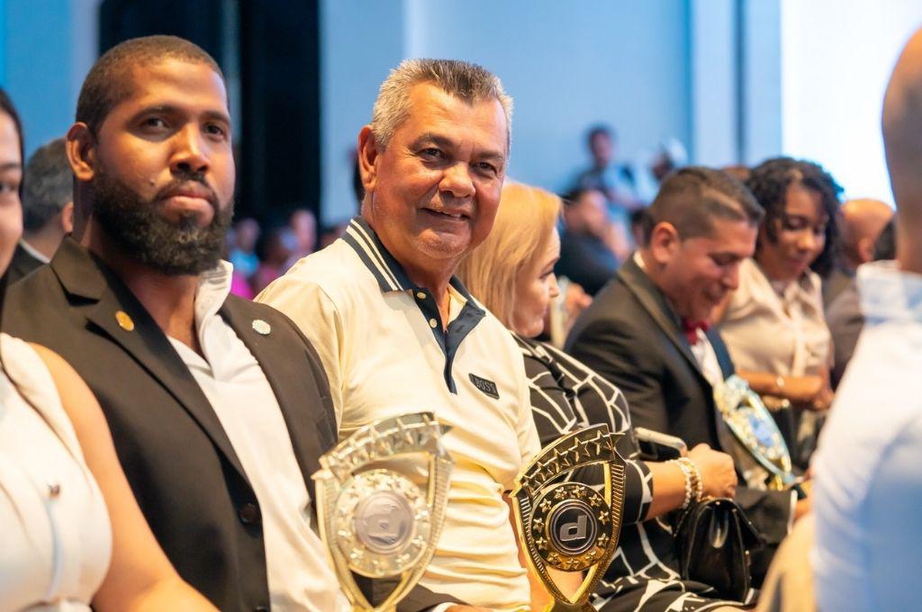 Premios Diez fue una locura: estos son los atletas hondureños que ganaron en la categoría 10 de DIEZ