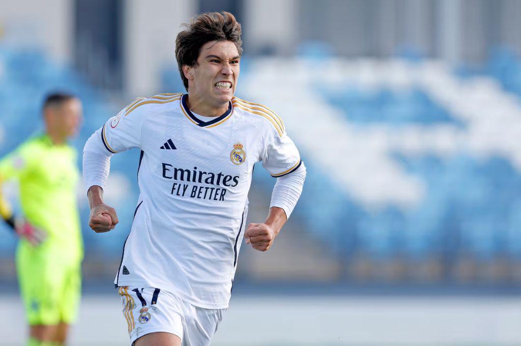 ¿Quién es Gonzalo García, el futbolista que sustituirá a Vinicius en el Real Madrid-Liverpool? Ha jugado hasta de lateral