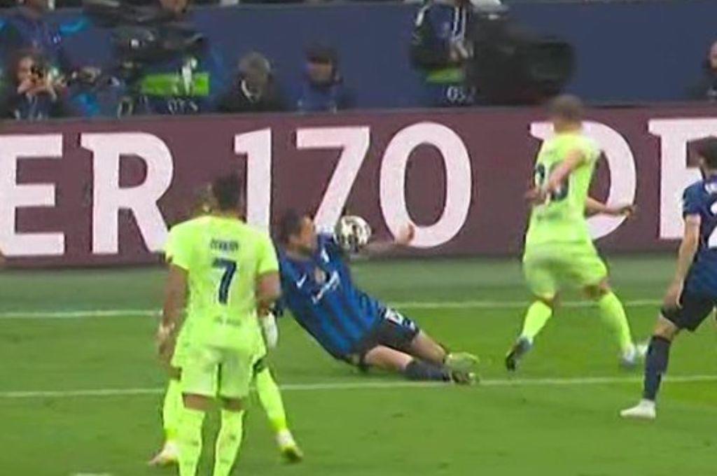 El máximo culpable de la eliminación del Barcelona, las lágrimas de Yamal y el VAR fue protagonista en el pase del Inter de Milán