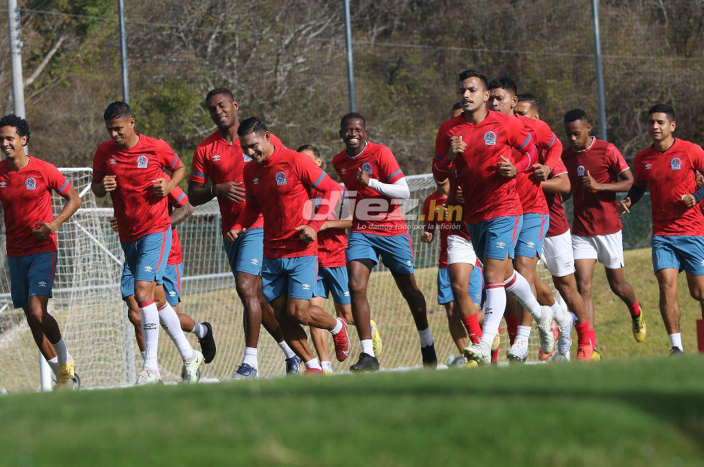 ¡Plagado de ausencias! El Olimpia de Pedro Troglio entrena diezmado previo al partido ante el Victoria
