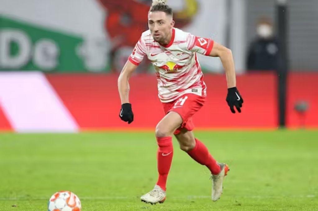 Multicampeón en Alemania es despedido de su club tras la muerte de su hermano: No imaginé que sería así