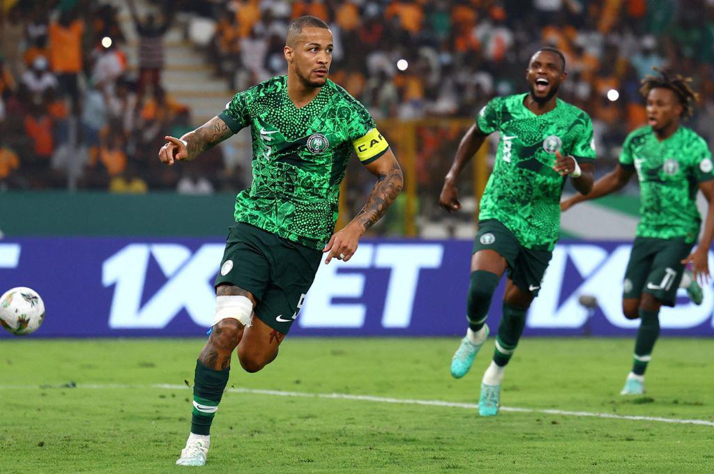 Sin comida, ni bebida: Selección de fútbol fue abandonada en aeropuerto por más de 12 horas y toman dura decisión