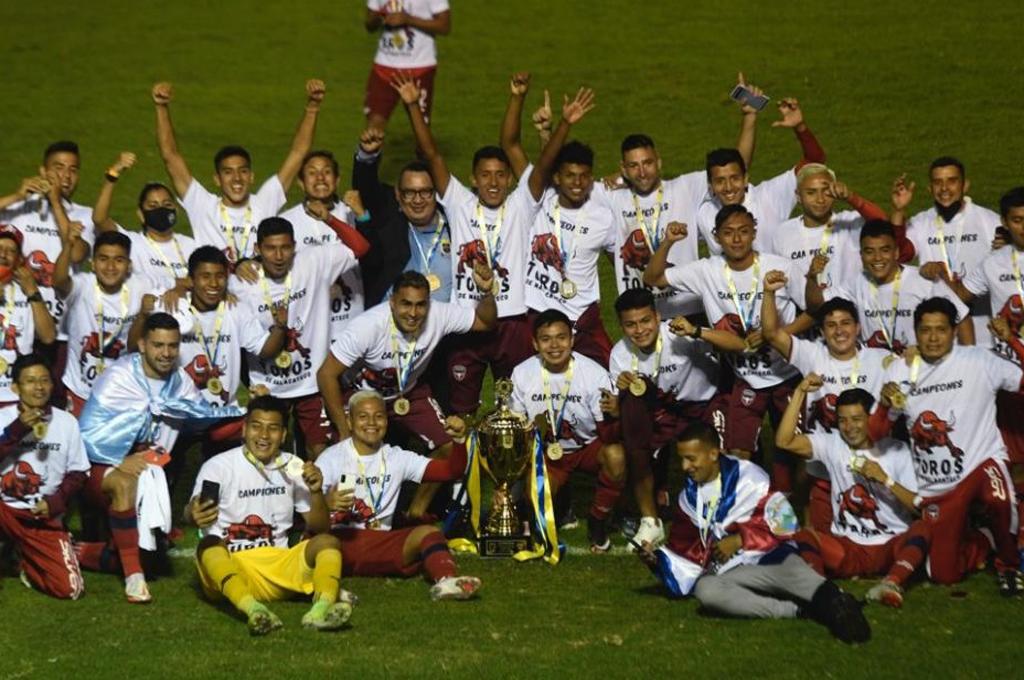 Malacateco se corona campeón del fútbol de Guatemala tras empatar con Comunicaciones de Júnior Lacayo