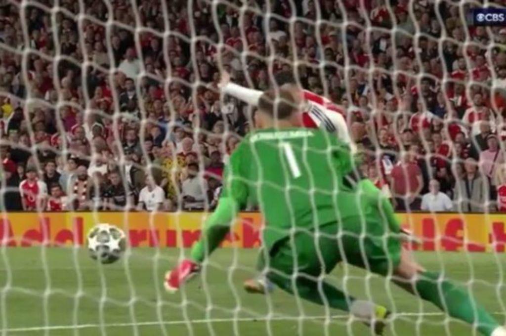 El penalón que el VAR y el árbitro no vieron, la burla de Dembélé al Arsenal y la estrella que acaricia el Balón de Oro