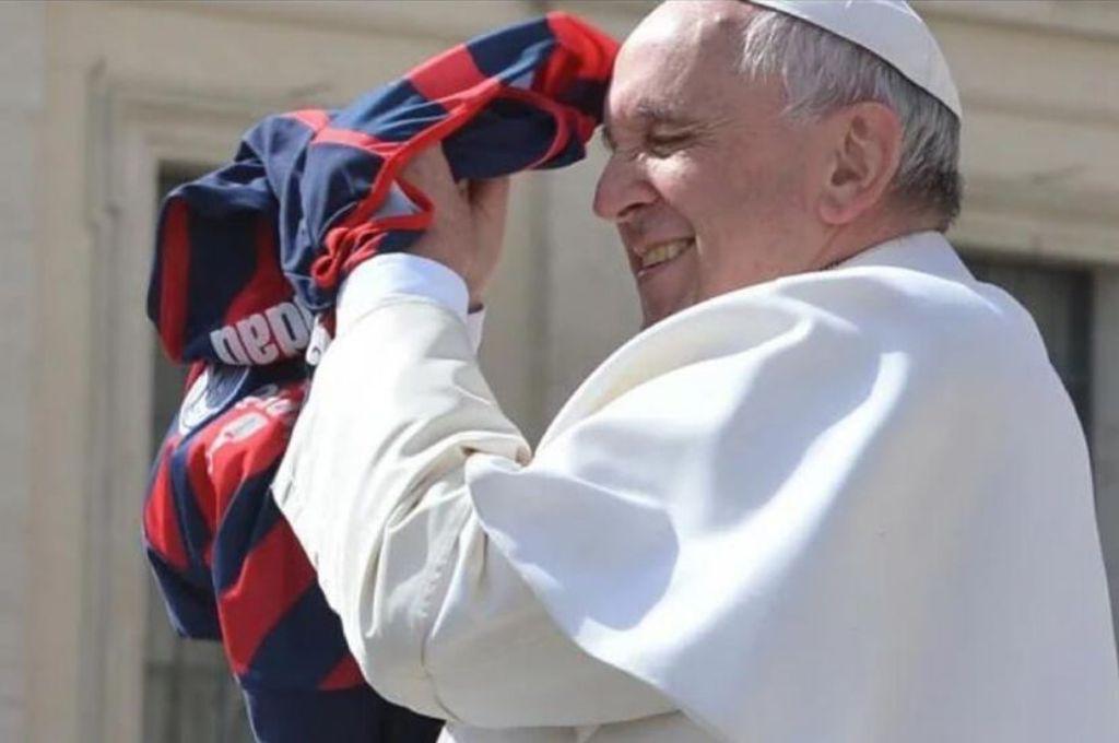 Papa Francisco: hizo llorar a Messi, el club de sus amores y motivo por el que no vio el Mundial que ganó Argentina en 2022