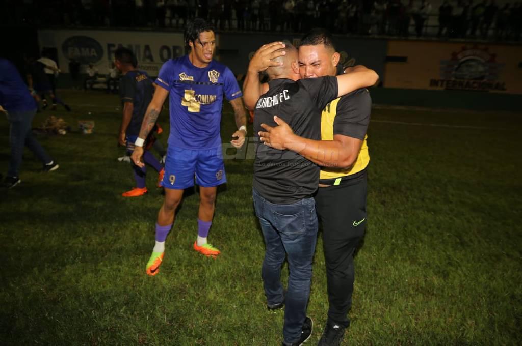 La frustración de Welcome, el festejo del Olancho y el ‘firulais’ en la cancha: así se vivió en fotos la final de la Liga de Ascenso