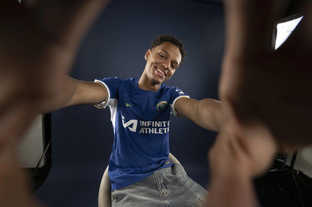 Barcelona y Real Madrid confirman nuevas bajas; PSG consigue el reemplazo de Mbappé; Di María ya lo esperan en su club