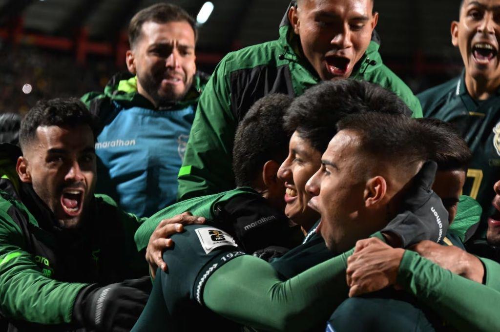 Hojas de coca predicen la selección que ganará en el repechaje rumbo al Mundial 2026