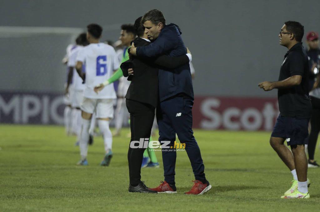 Qué dice la pancarta de las metas, así celebraron los mundialistas de Honduras en el camerino y las selfies de Odin Ramos e Isaac Castillo