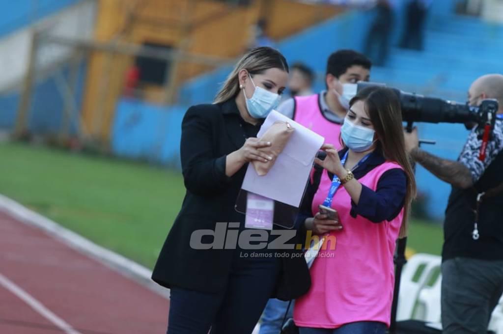 ¡Faltó todo menos belleza! Así lucieron las hermosas mujeres que engalandonaron el vacío estadio Olímpico