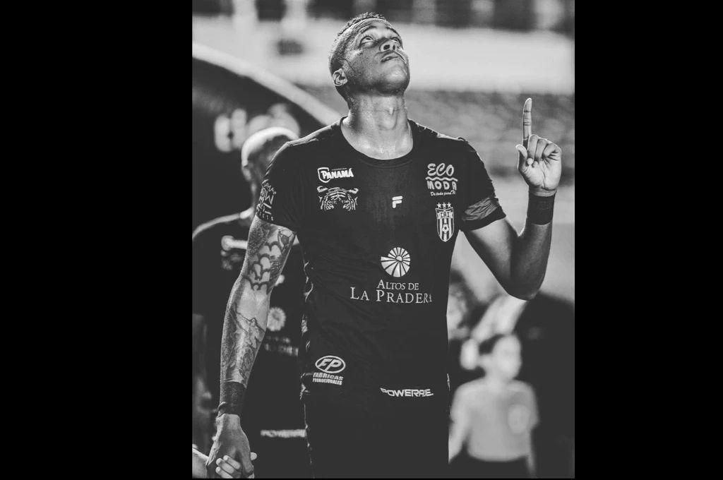 Así era Gilberto Hernández, futbolista panameño que fue asesinado: jugó en contra de Messi y Olimpia; su padre perdona a los asesinos