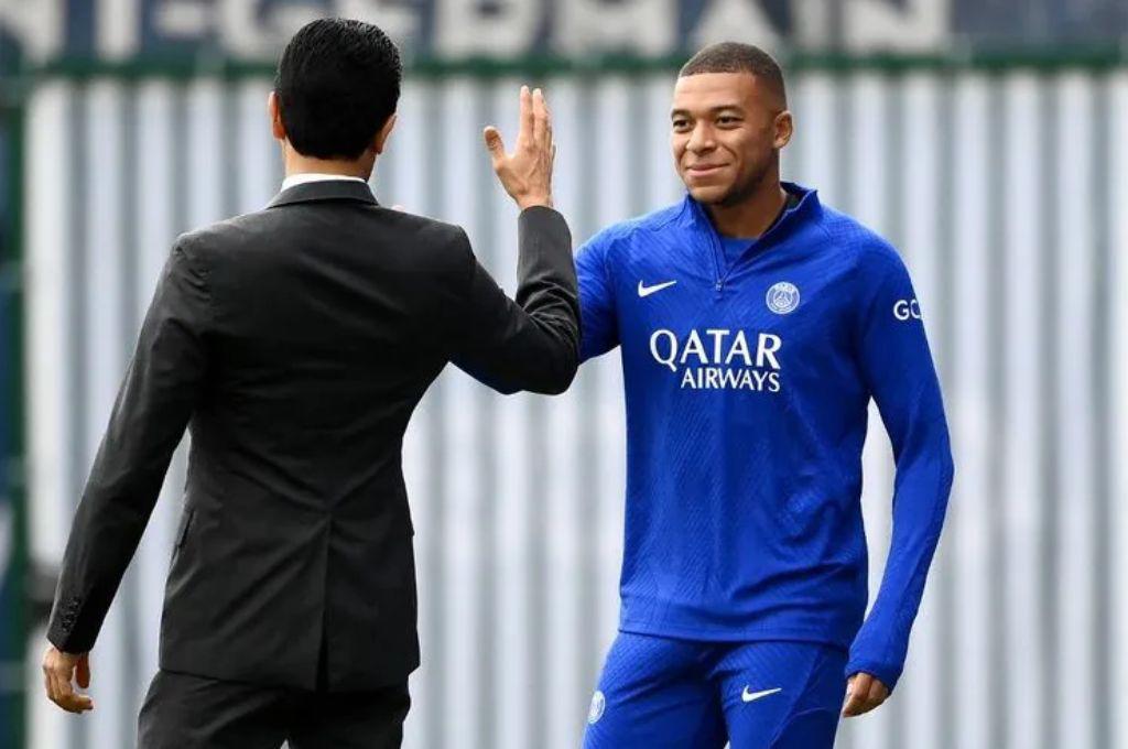 PSG y su rotunda postura con Mbappé, Piqué vuelve a las canchas, baja sensible en el Liverpool y Valverde revela su futuro