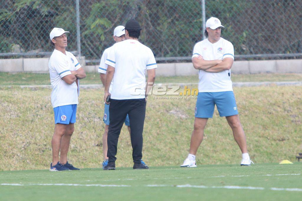 ¡Plagado de ausencias! El Olimpia de Pedro Troglio entrena diezmado previo al partido ante el Victoria