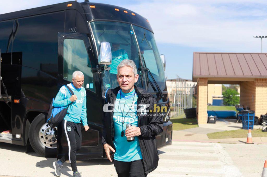 Foto especial por el Día del Padre y dos jugadores trabajaron aparte: Así fue el nuevo entrenamiento de Honduras