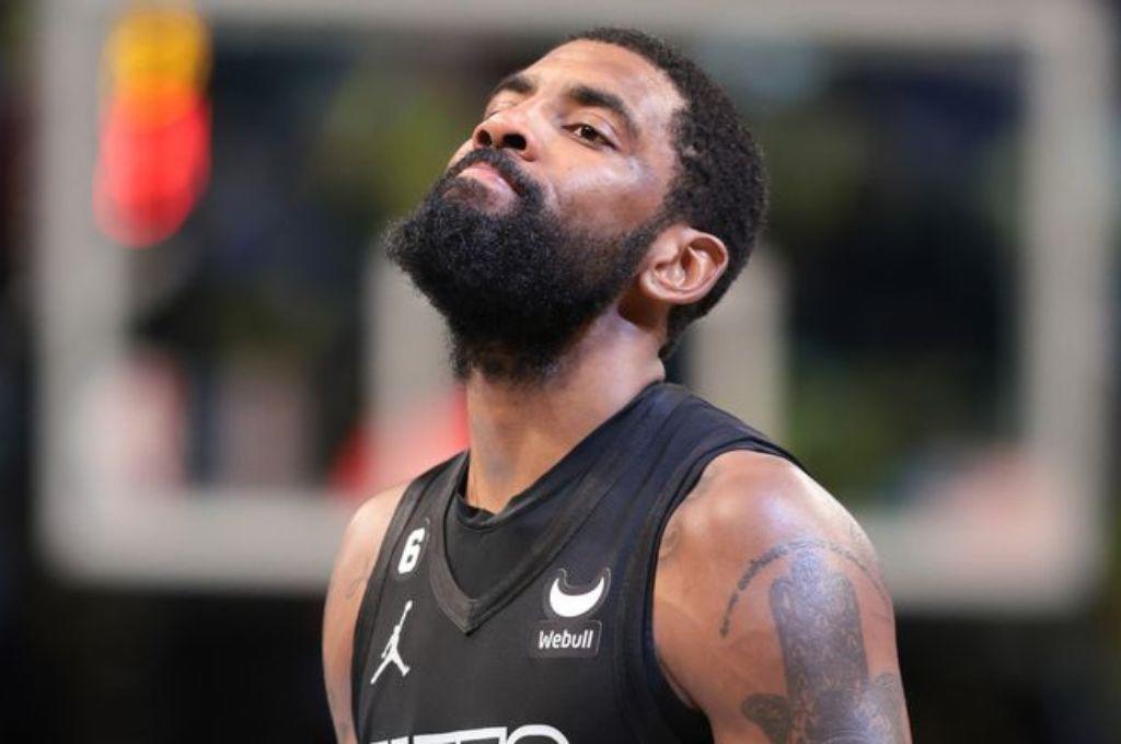 ¡Preocupante! Kyrie Irving pierde contrato con importante marca por promocionar contenido antisemita