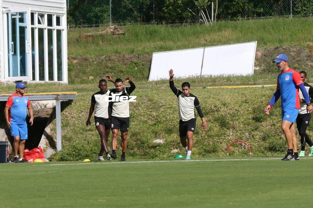 Olimpia sufrirá una baja, busca nuevo fichaje y Espinel le da la bienvenida; así fue el entreno del león previo al clásico con Motagua