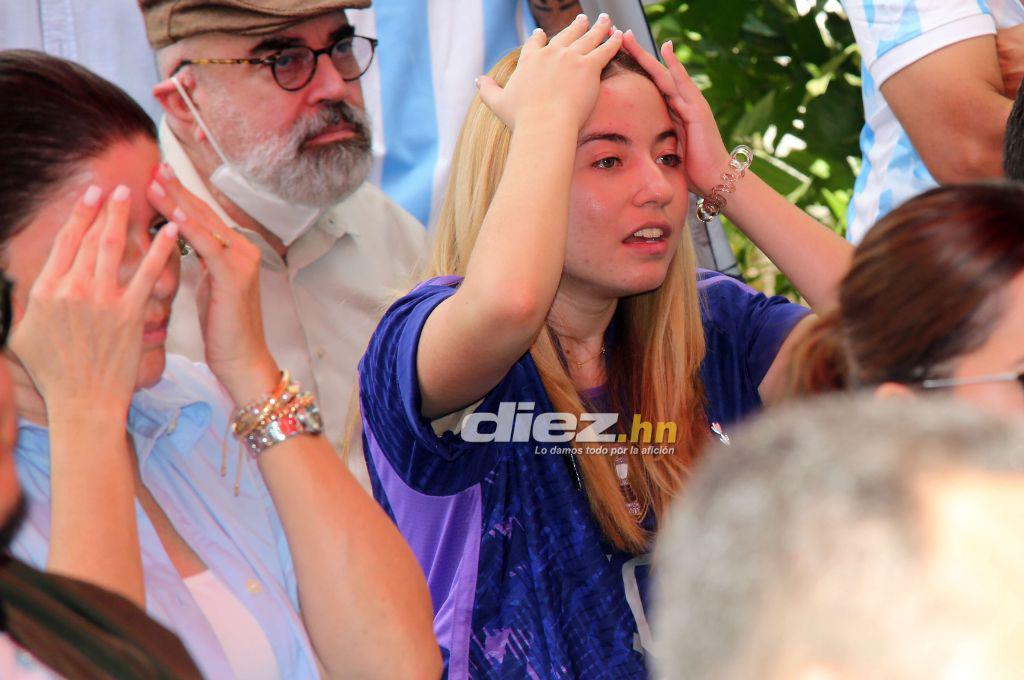 ¿Qué mirás bobo? con asado, al ritmo del bombo y entre abrazos: Así disfrutaron el título mundial en la Embajada de Argentina en Honduras