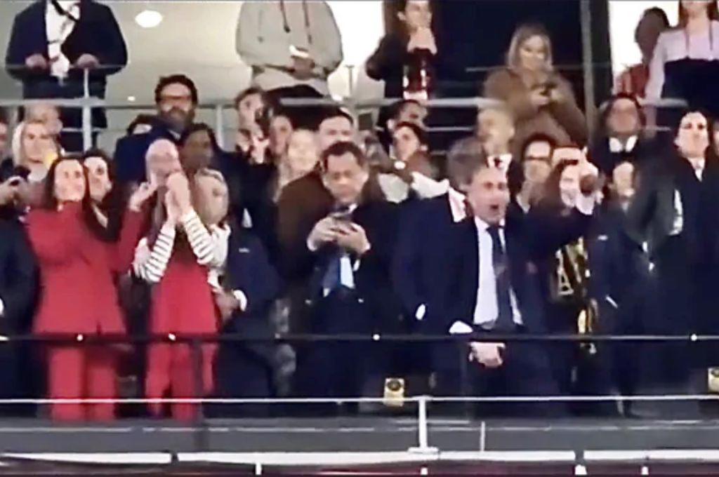 Luis Rubiales cometió “agresión sexual” en festejos de España: el beso con una jugadora y su polémica celebración a la par de la reina