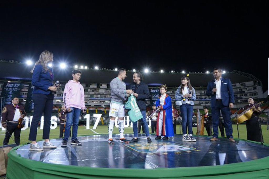 Con mariachis y la temática del ‘Principito’: Así fue la presentación de Andrés Guardado como nuevo jugador del León
