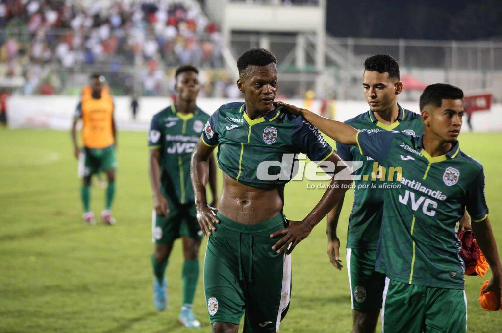 No se vio en TV: Las desgarradoras imágenes del portero panameño de Marathón y el festejo de Troglio con Rafa Villeda