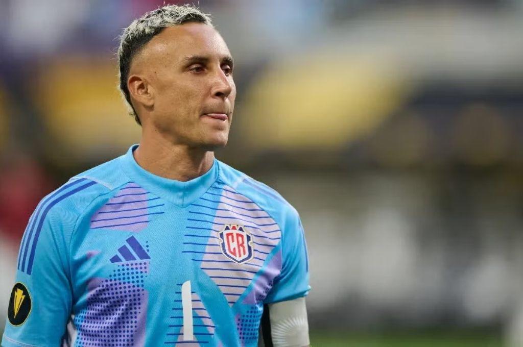 Keylor Navas se olvida de Newell´s y confirman su próximo club: la dura decisión que tomó el tico a sus 38 años