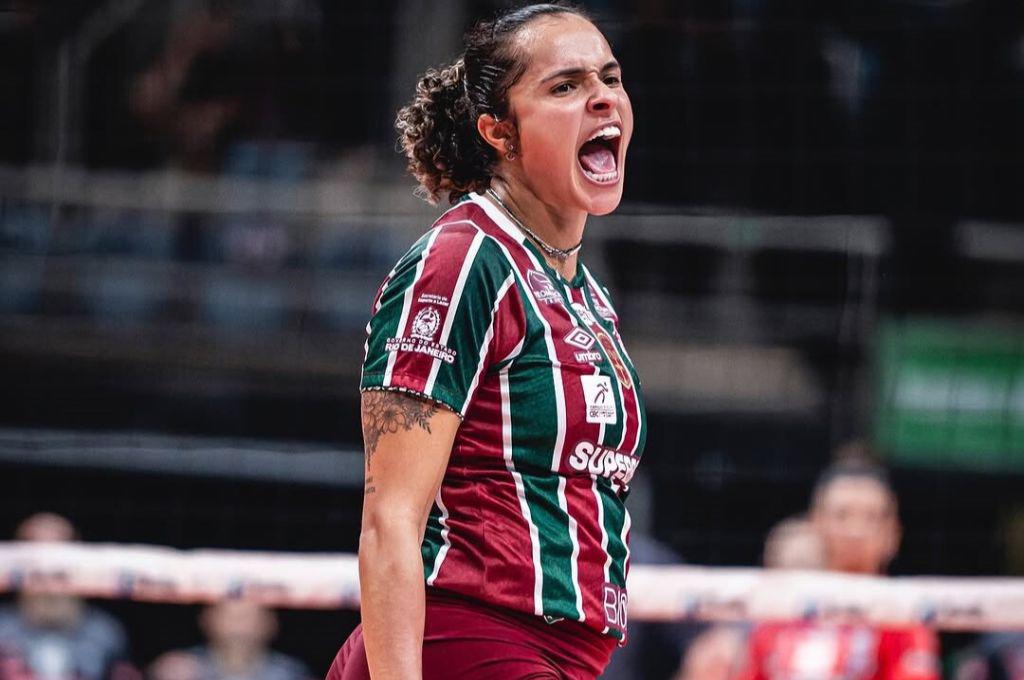 ¿Irresponsable? Jugó un partido de voleibol con cinco meses de embarazo y desata la polémica: “no puedo tirarme boca abajo”