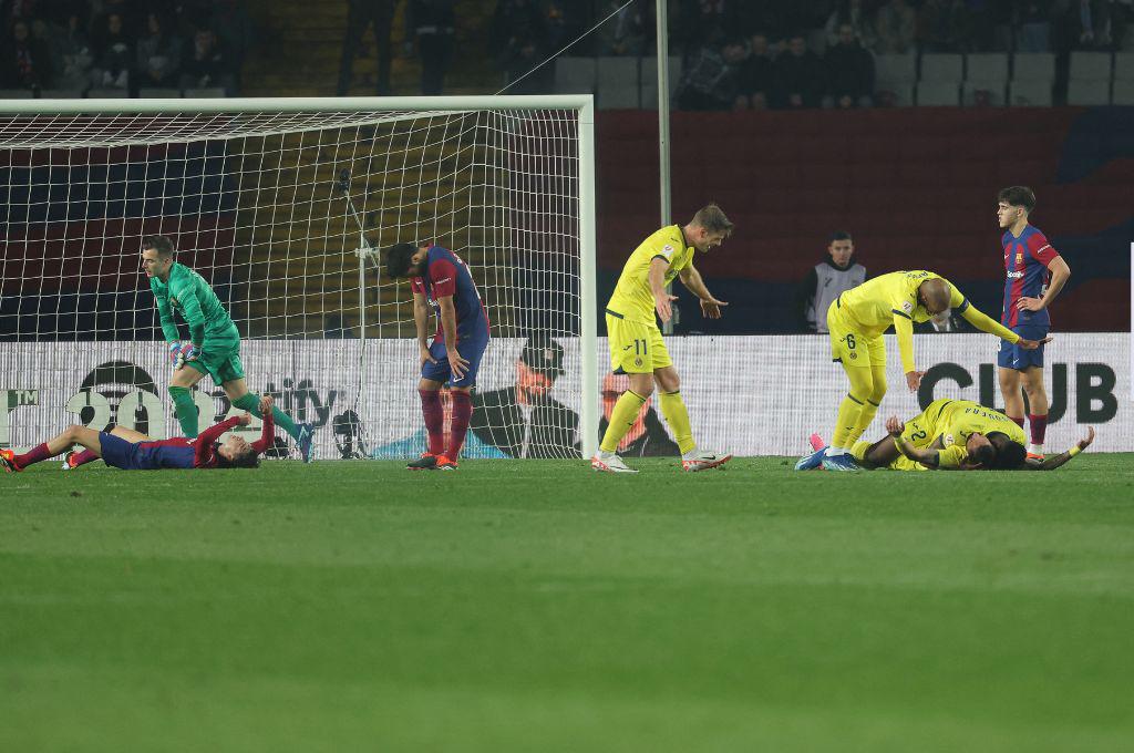 La “vergüenza” de Xavi, el enojo de Araujo, Gündogan el más golpeado y los rostros tristes del Barcelona en su caída ante el Villarreal