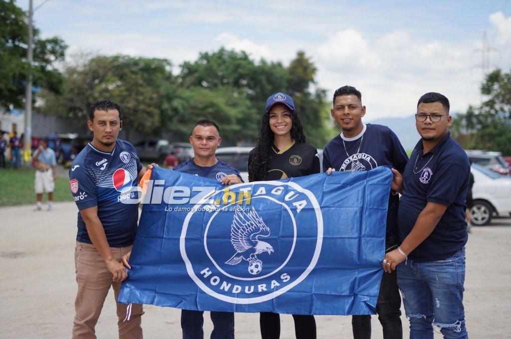 Muchos hinchas del Motagua y bellas mujeres en el estadio Olímpico de San Pedro Sula para disfrutar de la gran final