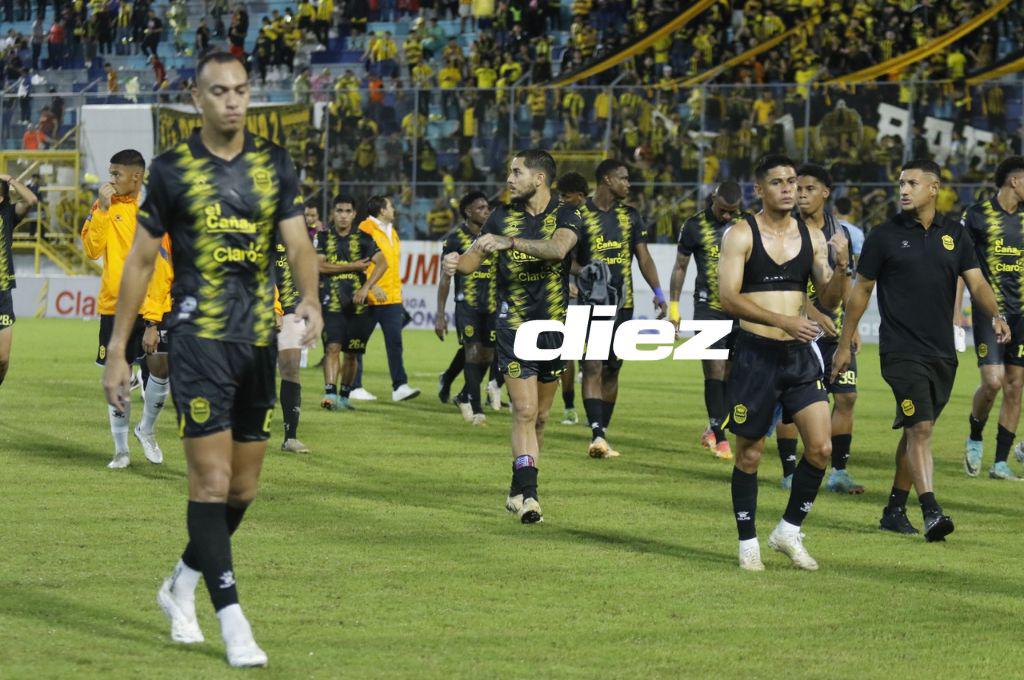 No se vio en TV: afición de Real España le grita de todo a sus jugadores y la celebración de Motagua tras el triunfo