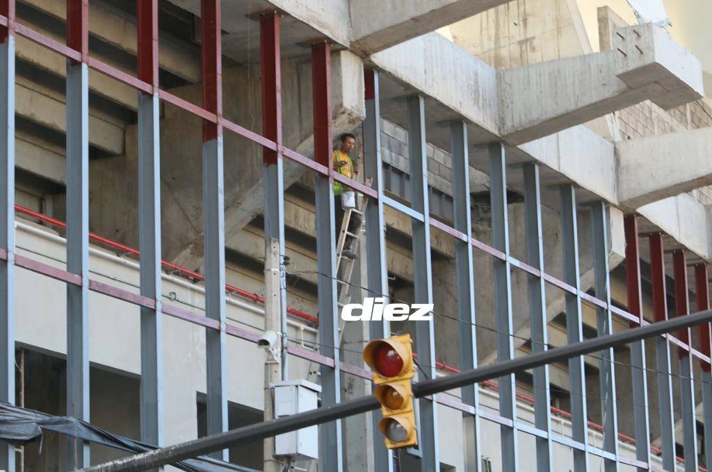 Luce impecable Estadio Nacional previo a la gran final Olimpia-Marathón; así pulen los últimos detalles en su gradería